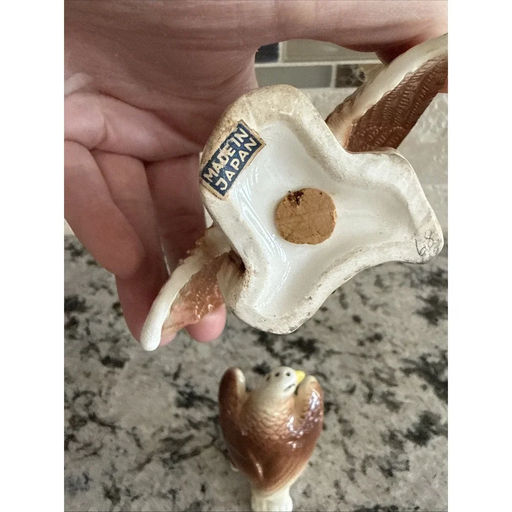 salt and pepper shakers this vintage